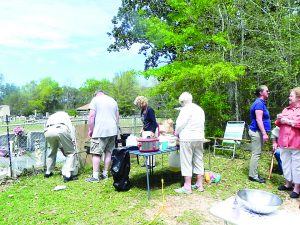 Billy Coleman and his wife, Susie, recently traveled from Tallahassee and helped honor White with a fish fry. “Holly Sue Coleman fried fish and hush puppies, Susie cooked cheese grits, and James VanHerwaaden also helped,” said Coleman. (Photo by Romi White | South Santa Rosa News)